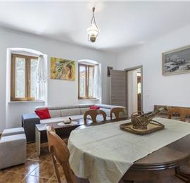 6 bedroom villa with pool near Labin, Istria, sleeps 12